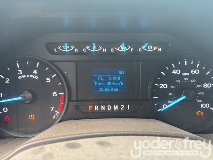 2017-ford-f350-image-42