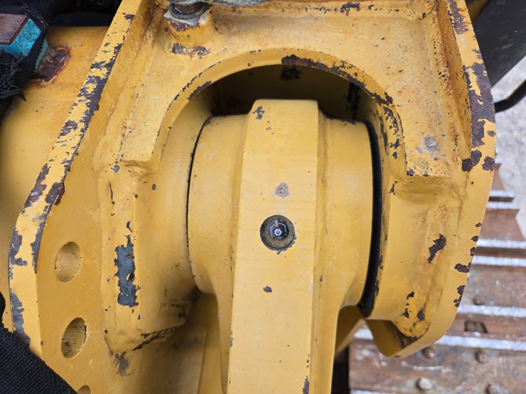 2001-caterpillar-963c-image-75