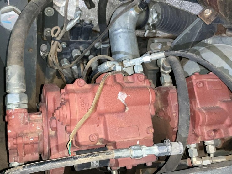 2019-wacker-neuson-et145-image-13