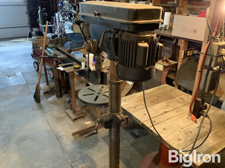 16-speed-drill-press-image-7