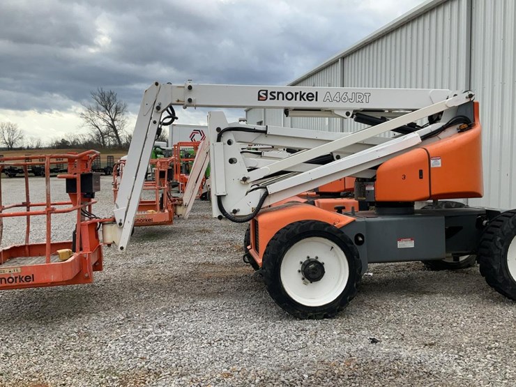 #302-•-2019-snorkel-46'-4wd-articulating-boom-lift-#3-image-1