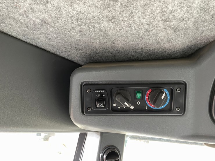 gleaner-r65-image-59