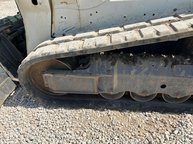 2019-bobcat-t590-image-17