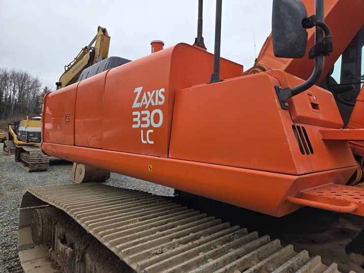 hitachi-zx330-lc-image-29