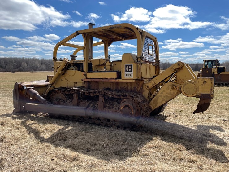 caterpillar-d7-image-7