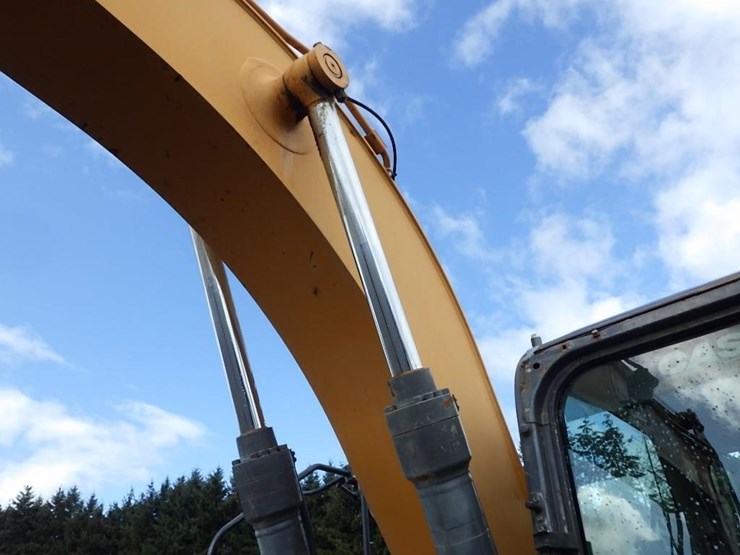 2014-case-cx145c-image-18