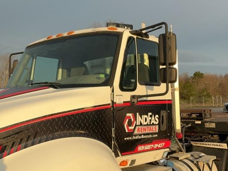 2017-international-prostar-image-38