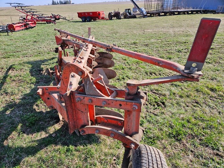 #537-•-5-bottom-plow-image-23