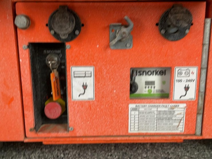 #430-•-2023-snorkel-19'-scissor-lift-image-9