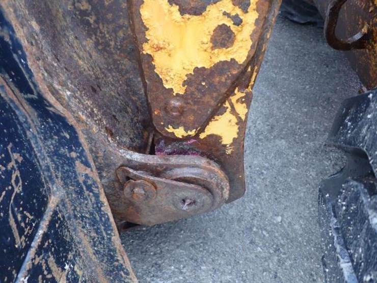 2009-caterpillar-232b-image-52