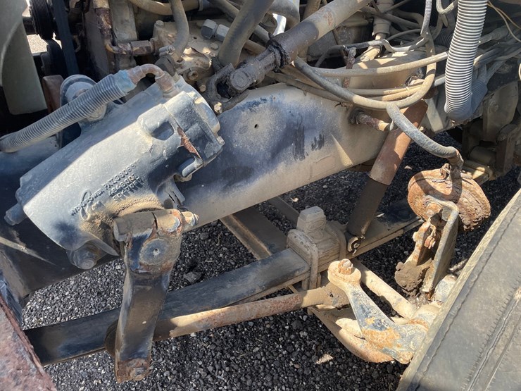 1995-peterbilt-330-image-49