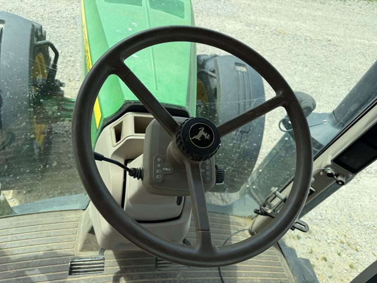2012-john-deere-8235r-image-59