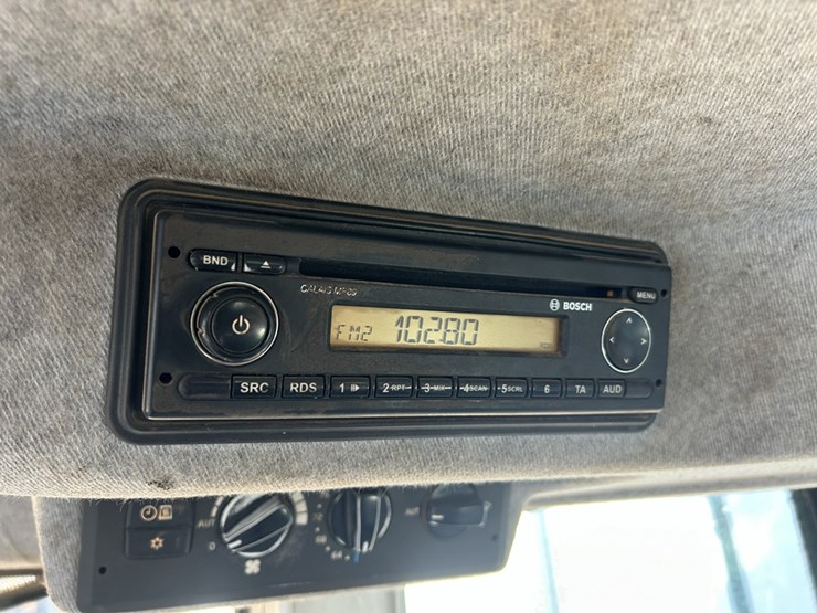 volvo-l250g-image-68