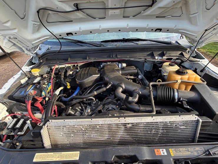 2011-ford-f450-image-17