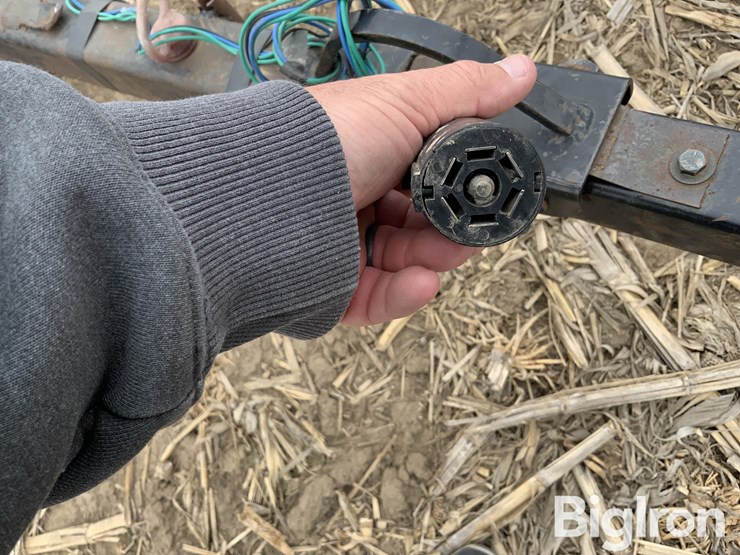 2010-stud-king-md42dot-42'-header-trailer-image-12