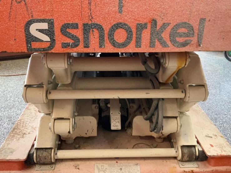 #408-•-2017-snorkel-19'-scissor-lift-image-18
