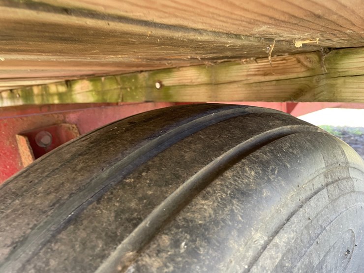 #3098-•-meyers-18'-kicker-wagon-image-11