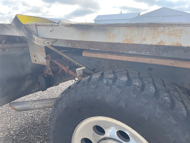 2010-ford-f250-xl-image-25