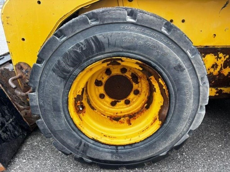 2009-caterpillar-232b2-image-59