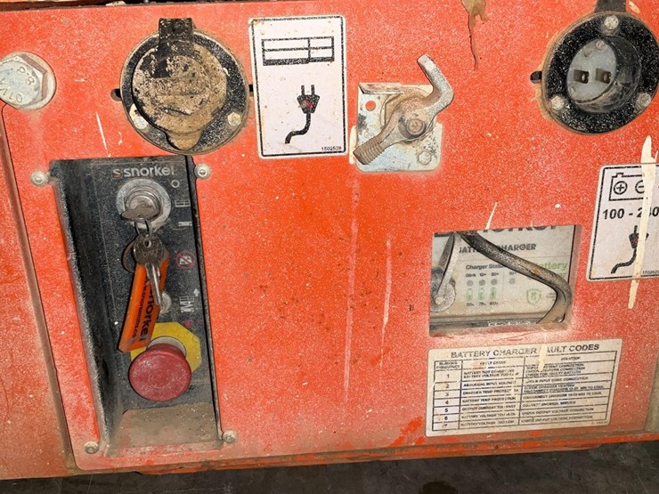 #413-•-2019-snorkel-19'-scissor-lift-image-14