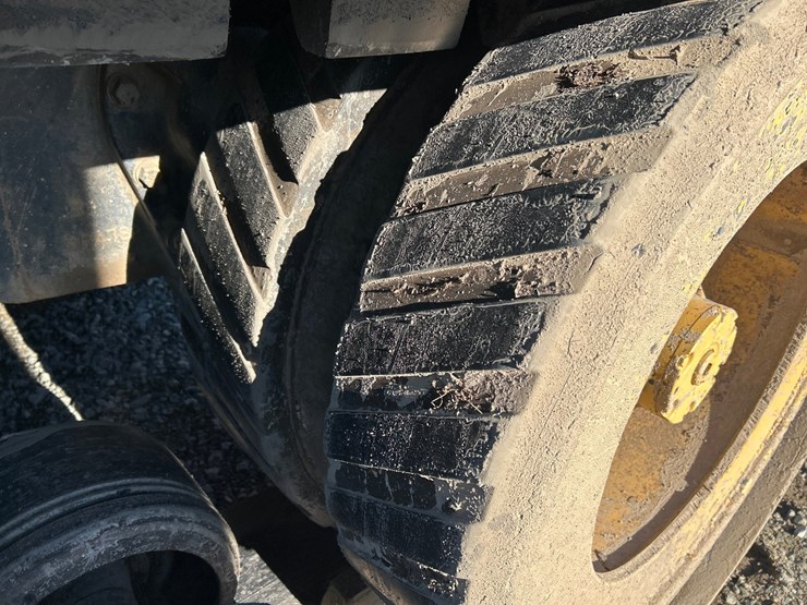 caterpillar-ch75-image-70