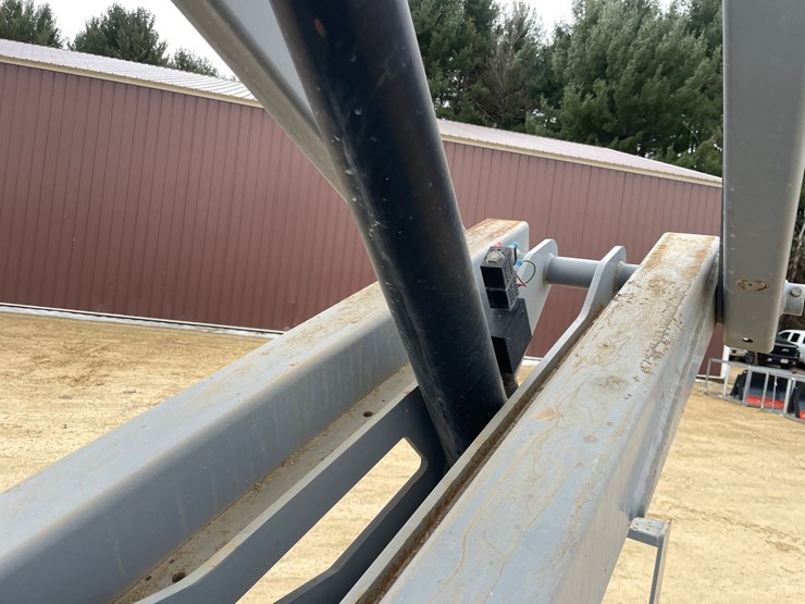 #7514-•-(s-2)-2012-genie-3369-rough-terrain-scissor-lift-image-51