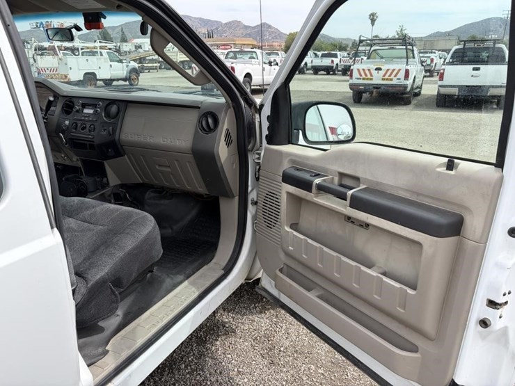 2008-ford-f250-image-9