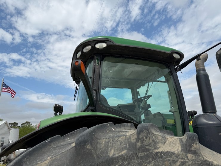 2012-john-deere-8285r-image-41