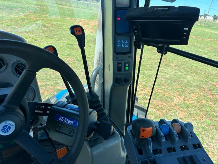 new-holland-tj375-image-31