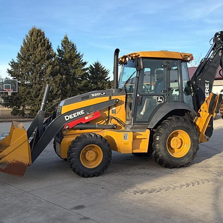2023 DEERE 320 P-TIER