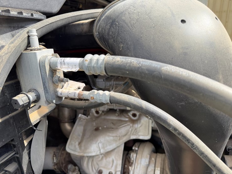 #45283-•-2016-freightliner-cascadia-daycab-truck-tractor-vin:-3akjgedv9gsgy4090-image-54