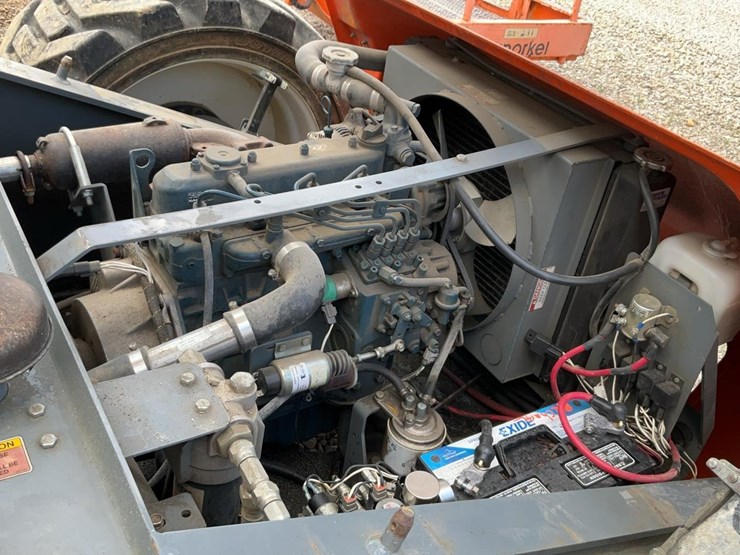 #304-•-2019-snorkel-46'-4wd-articulating-boom-lift-#2-image-27