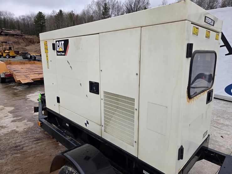 2011-caterpillar-xq20-image-13