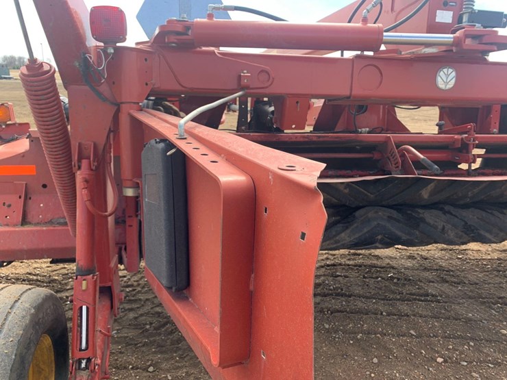 2011-new-holland-h7460-image-14