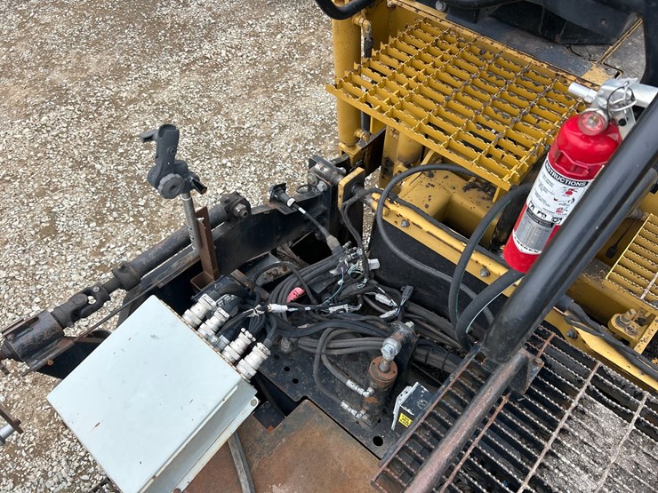 caterpillar-ap-600d-image-52