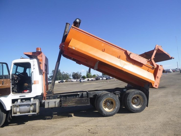 2002-caterpillar-c12-image-19