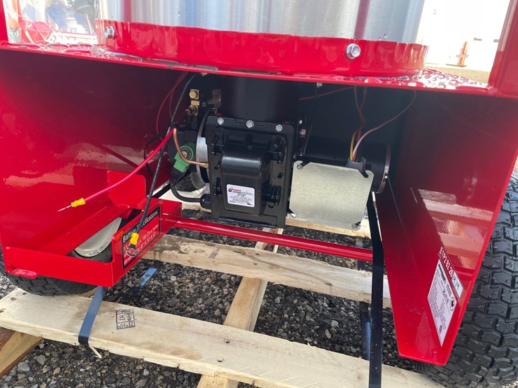 #3087-•-2026-magnum-4000-hot-water-pressure-washer-image-10