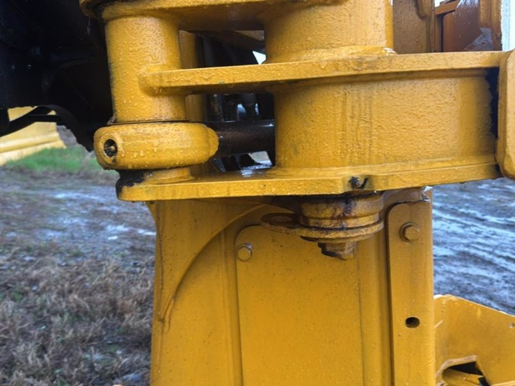 2010-tigercat-lx822c-image-18