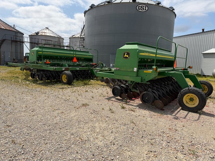 john-deere-1590-image-4
