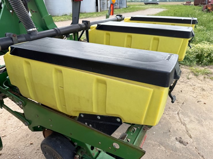john-deere-1720-image-45