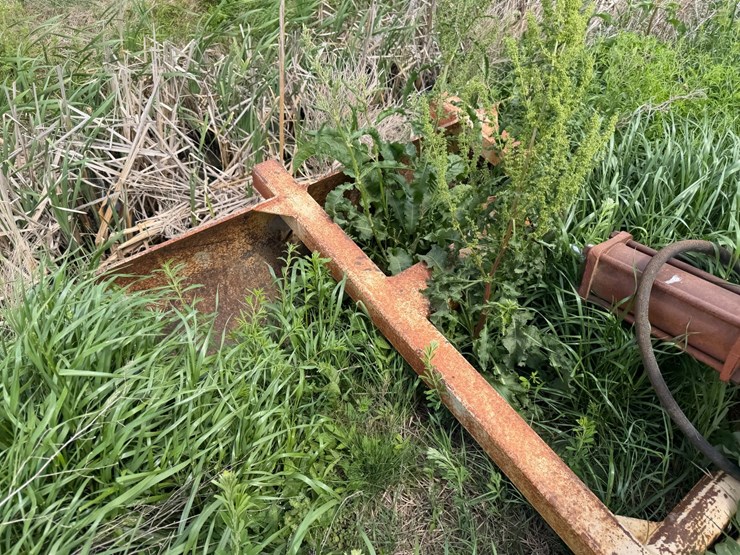 #45268-•-levee-trencher-image-21