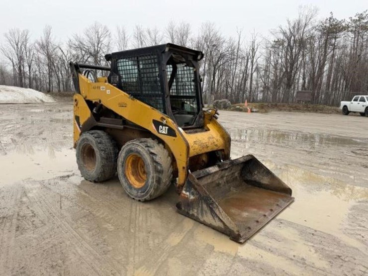 2009-caterpillar-232b2-image-2