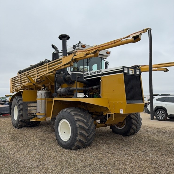 1997 JOHN DEERE 6081