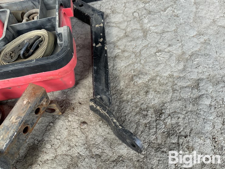 hitches,-pins,-carrying-case-image-7