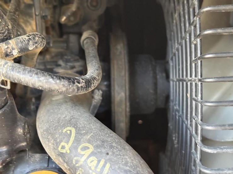 2006-deere-27d-image-42