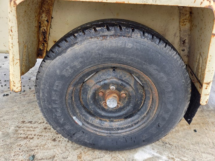 1994-massey-ferguson-8-image-36