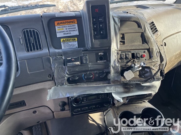 2005-sterling-acterra-image-22