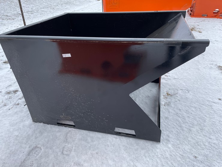 #2007-•-1.5-yard-skid-steer-mount-trash-hopper-image-4