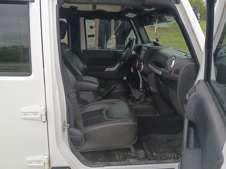 2015-jeep-wrangler-image-33