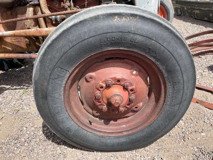 ford-tractor-image-33